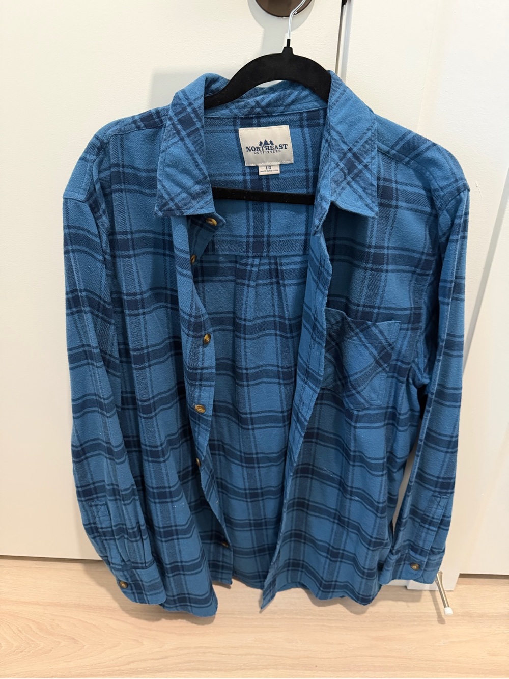 Northeast Outfitters Men's Blue Plaid Button-Down Shirt